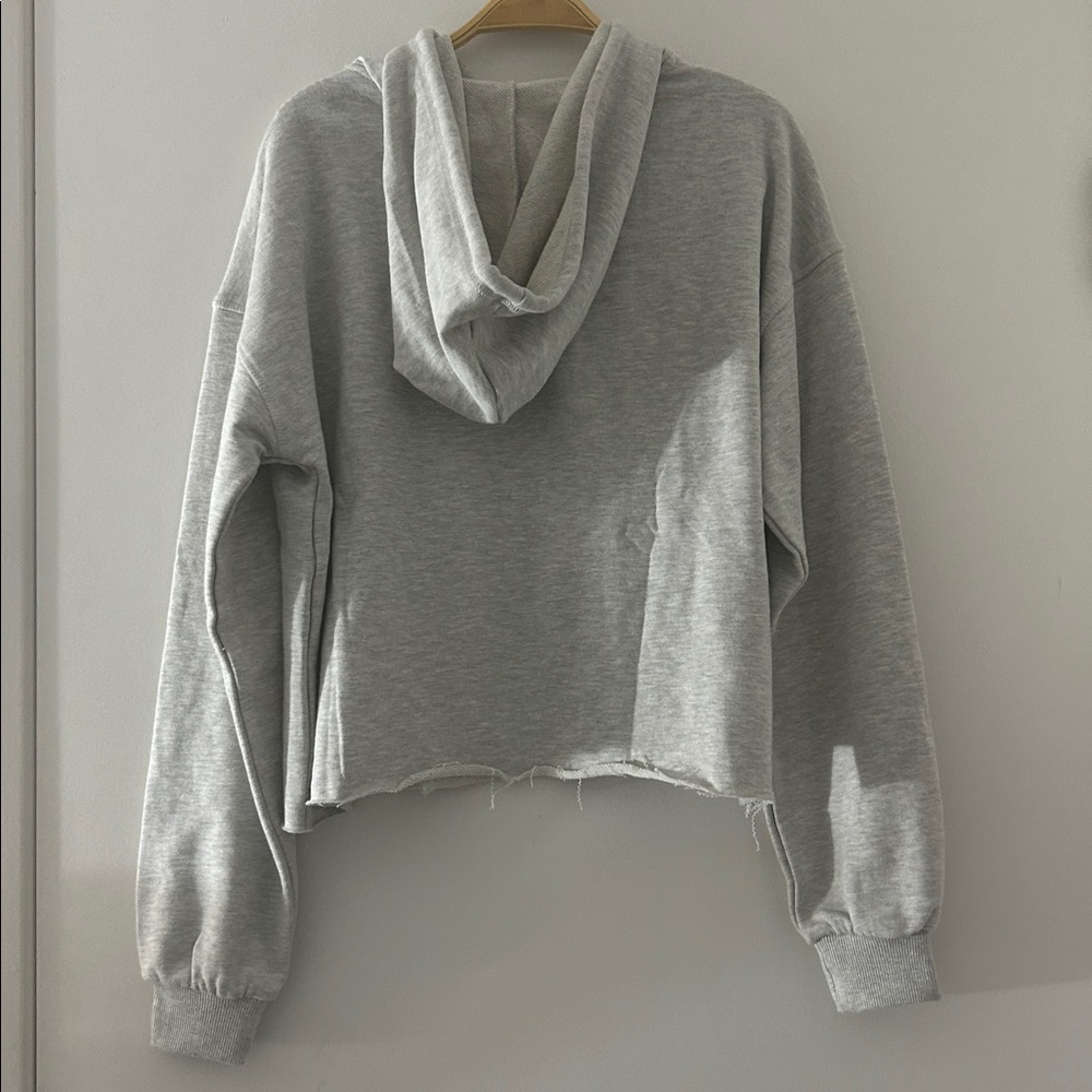 🆕 Gray Embroidered Hoodie Cropped, Raw Edge, Rope Drawstring - Picture 7 of 11